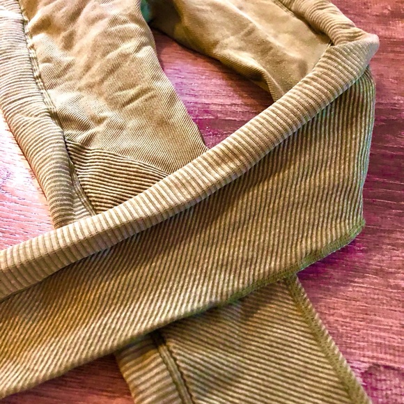 2-Piece Body Suit/Workout Suit - Picture 4 of 4